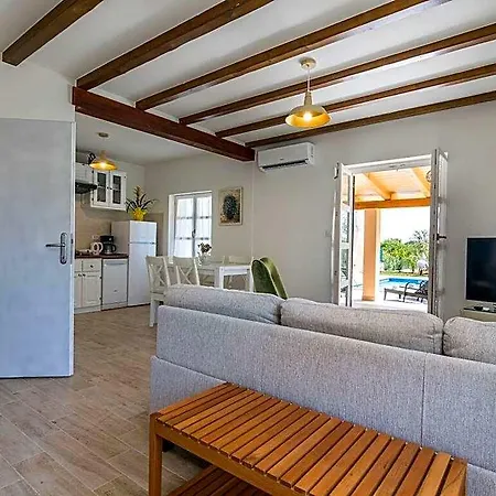 Jozefina Comfortable Vila