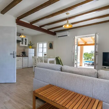 Jozefina Comfortable Vila