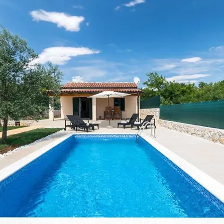 וילה Jozefina Comfortable רוביני