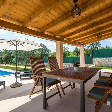 Jozefina Comfortable Vila