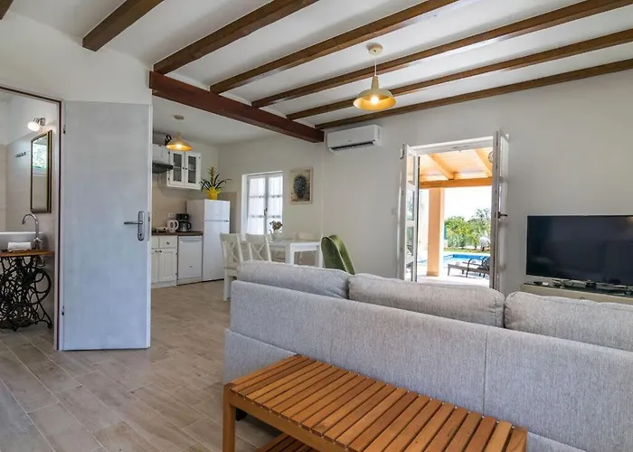 Jozefina Comfortable Βίλα